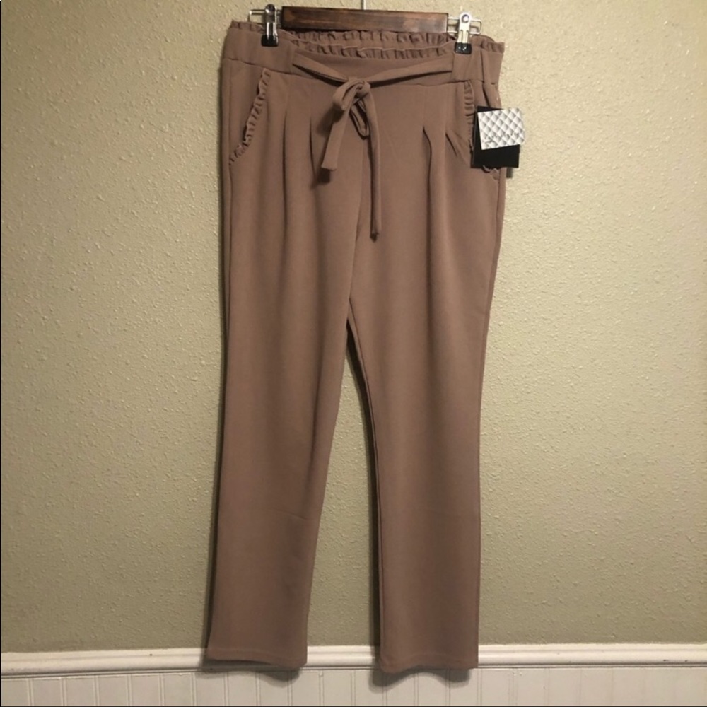 NWT Soho Apparel pant